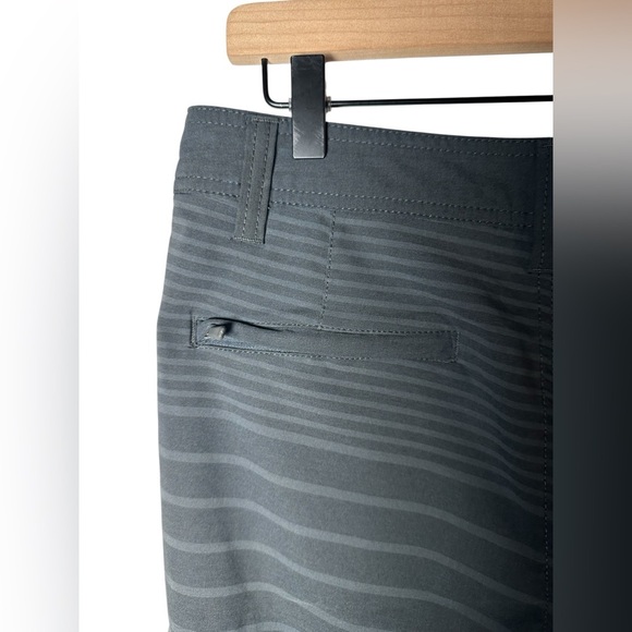 Goodfellow & Co Men’s Striped Hybrid Swim Shorts Gray Size 32 - Picture 5 of 9